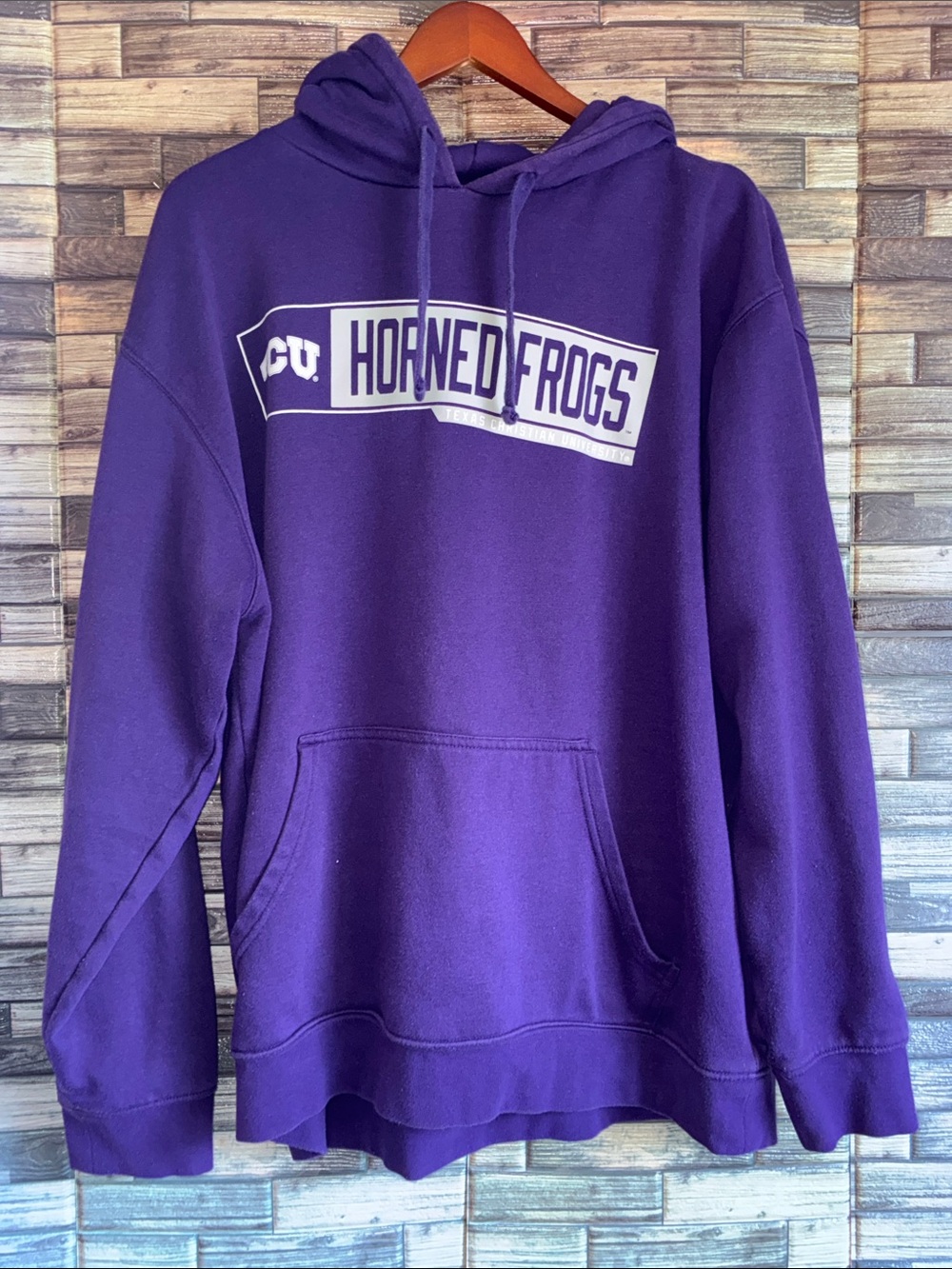 EUC XL Hanes Unisex Horned Frogs Purple Hoodie with White Logo